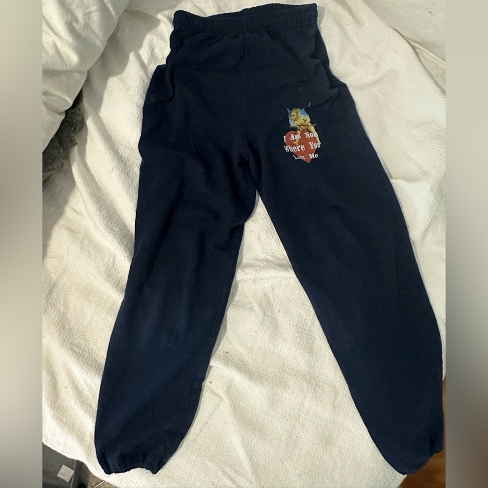 BOYS LIE “I am not where you left me” sweatpants